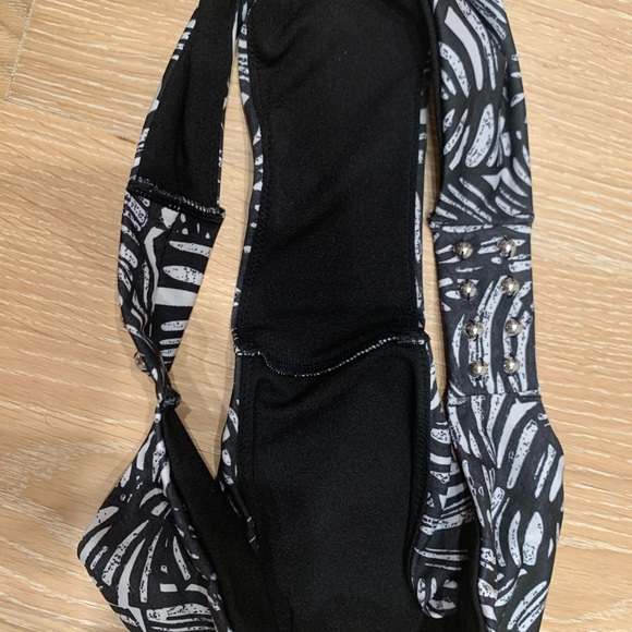 H & M bikini bottom - Picture 5 of 5